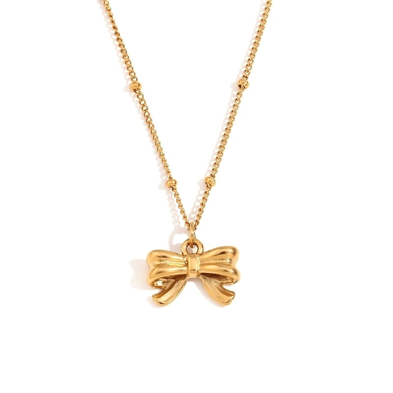 Elegant Gold Bow Necklace